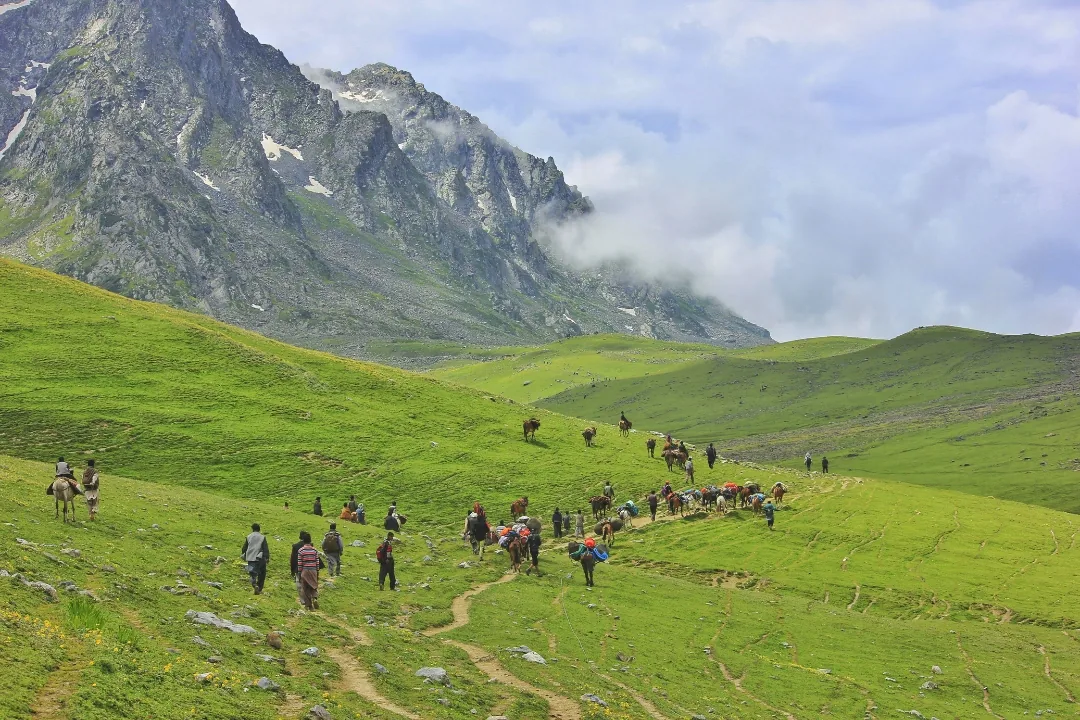 Sar Pass Trek - The Ultimate Himalayan Adventure